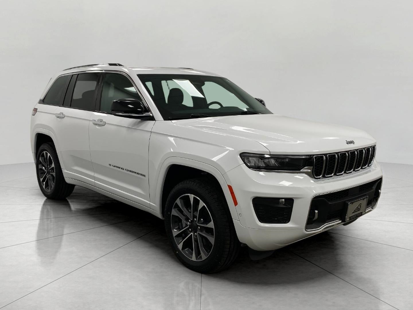 2023 Jeep Grand Cherokee Overland 4x4