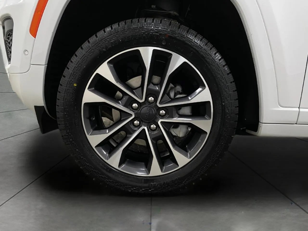 2023 Jeep Grand Cherokee Overland 4x4