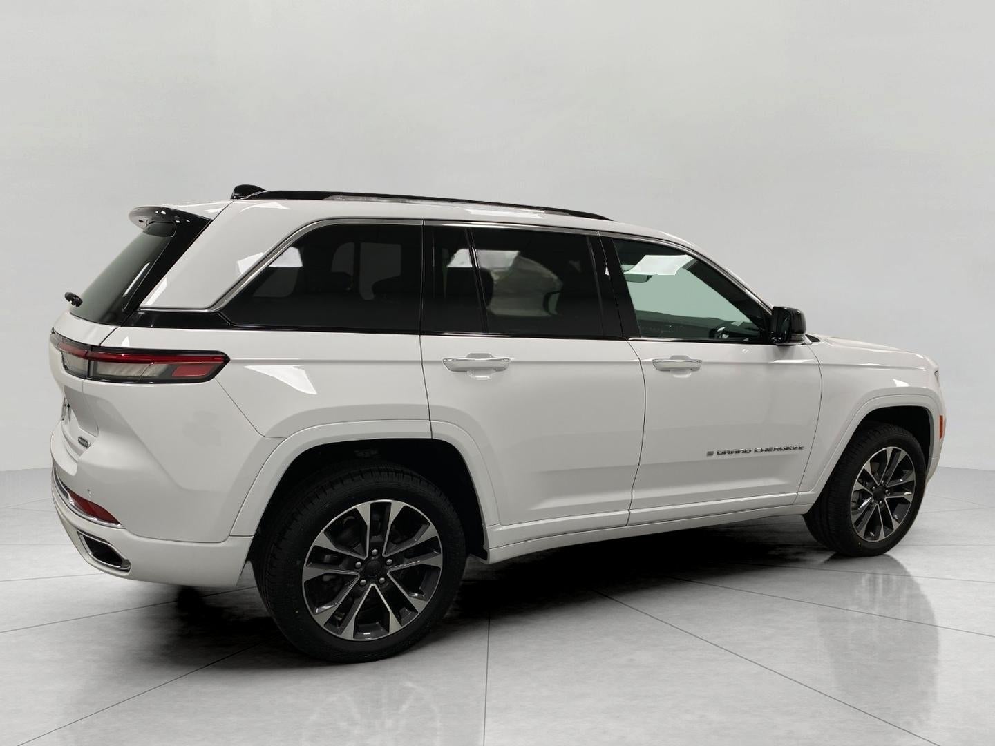 2023 Jeep Grand Cherokee Overland 4x4