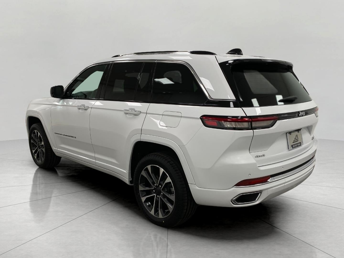 2023 Jeep Grand Cherokee Overland 4x4