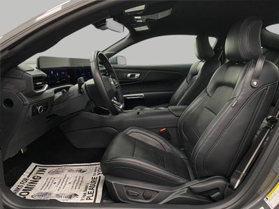2025 Ford MUSTANG COUPE