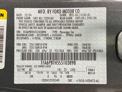 2025 Ford MUSTANG COUPE