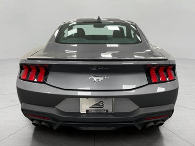 2025 Ford MUSTANG COUPE