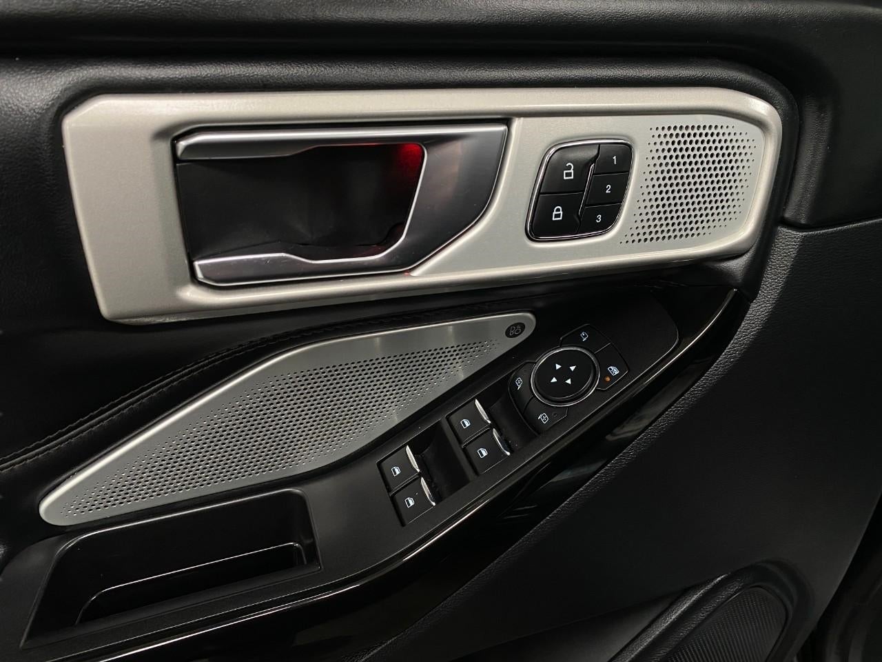 2022 Ford Explorer Platinum 4WD