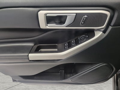 2023 Ford Explorer XLT 4WD