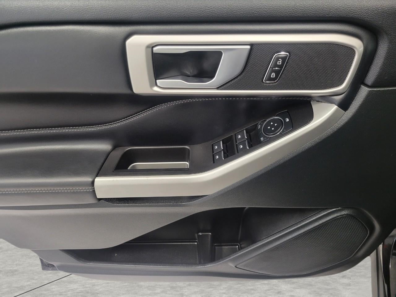 2023 Ford Explorer XLT 4WD