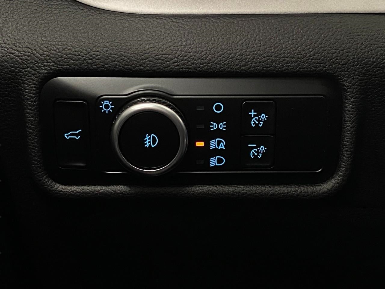 2023 Ford Explorer XLT 4WD