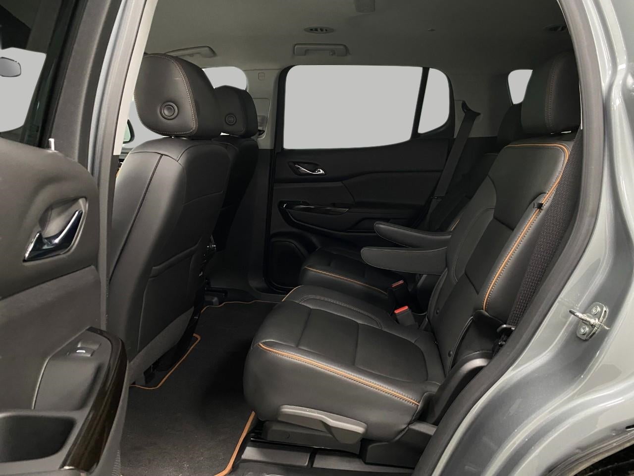 2023 GMC Acadia AWD 4dr AT4