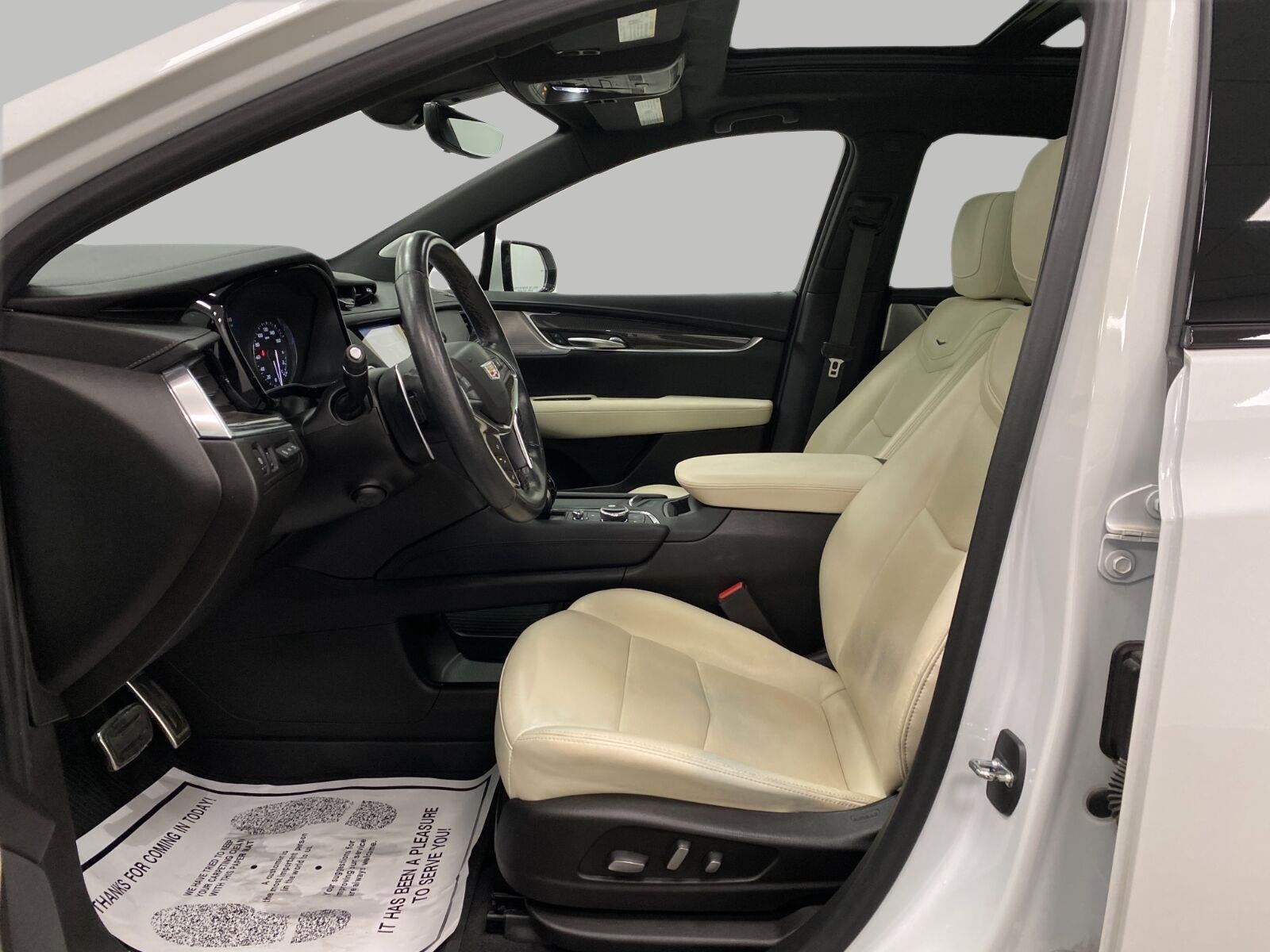 2023 Cadillac XT5 AWD 4dr Sport