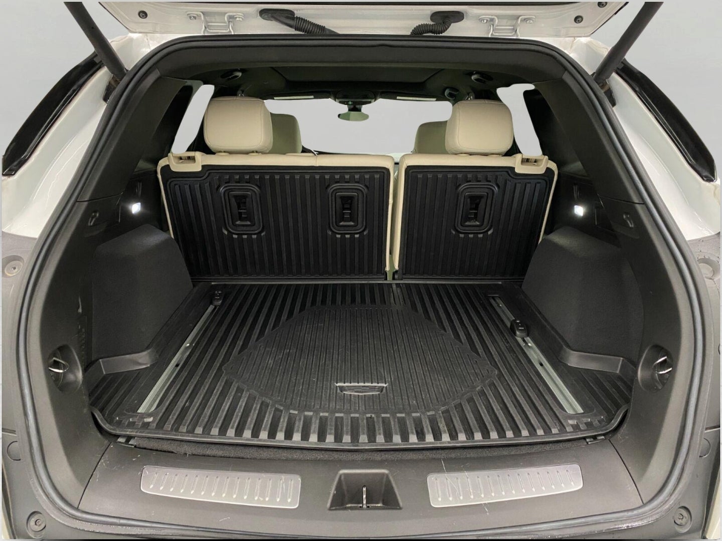 2023 Cadillac XT5 AWD 4dr Sport