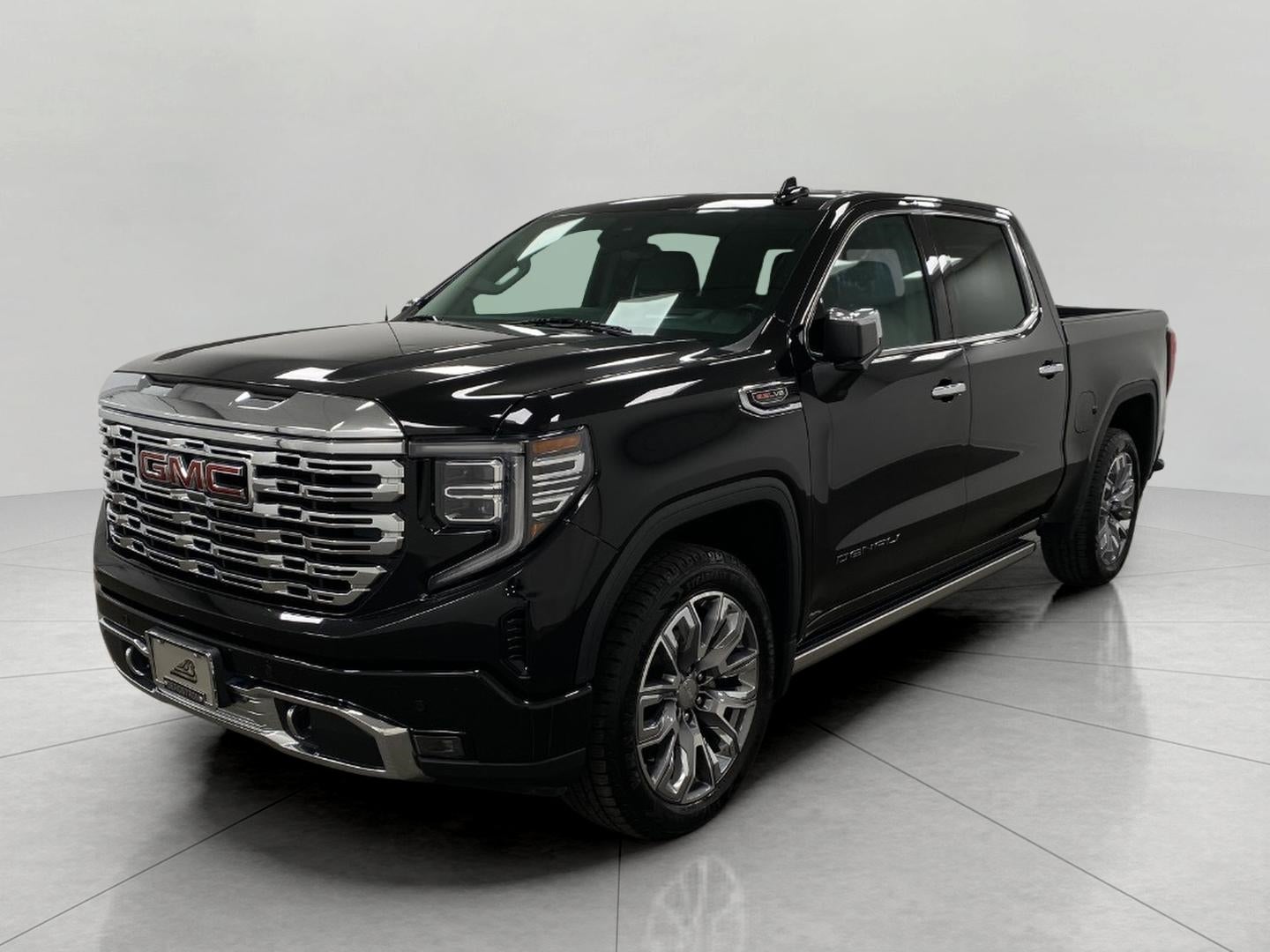 2023 GMC Sierra 1500 4WD Crew Cab 147 Denali