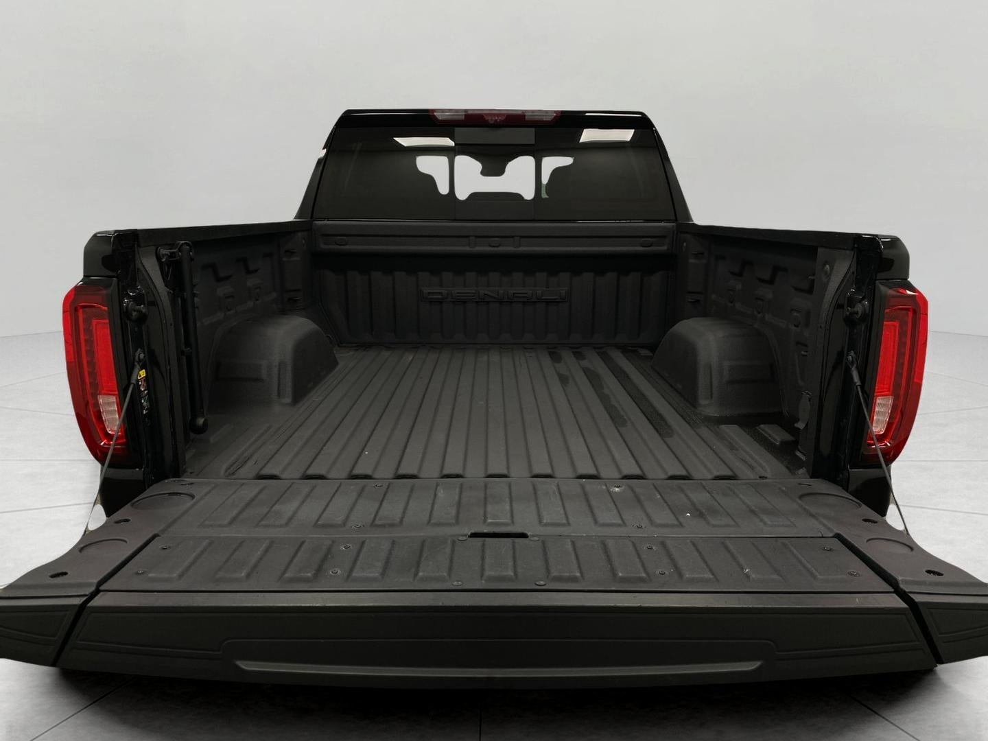 2023 GMC Sierra 1500 4WD Crew Cab 147 Denali