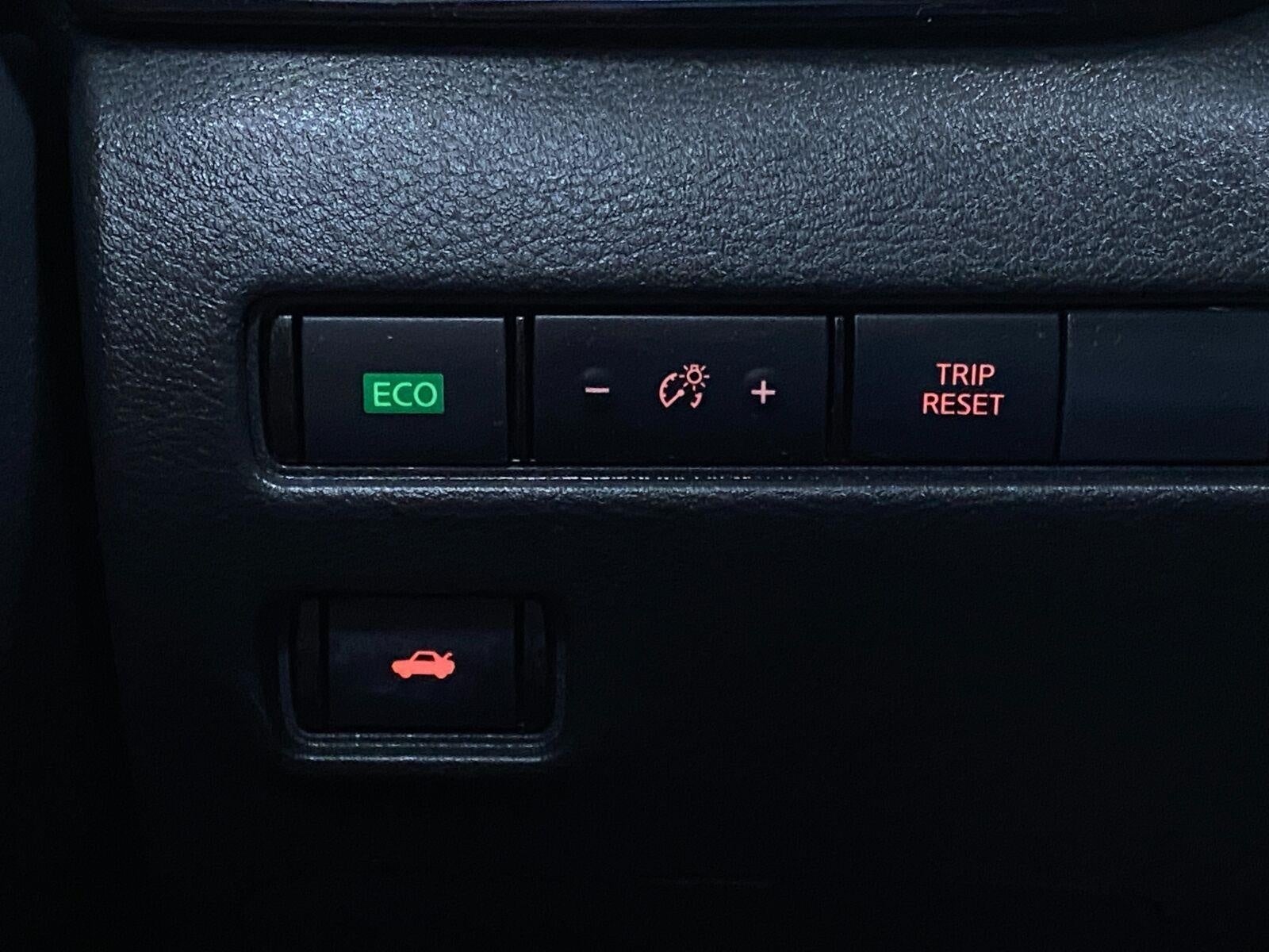 2025 Nissan Sentra SV CVT