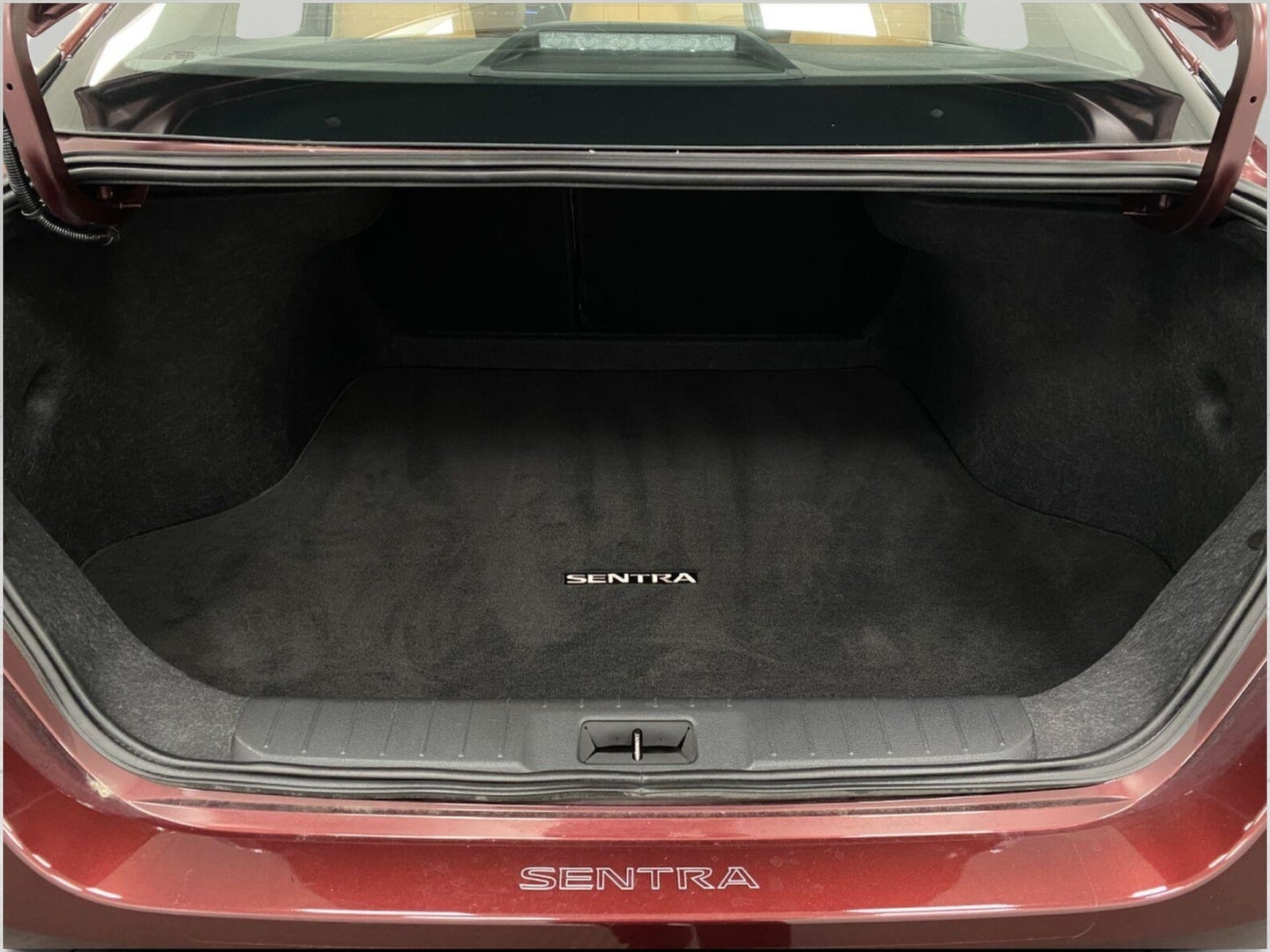 2025 Nissan Sentra SV CVT