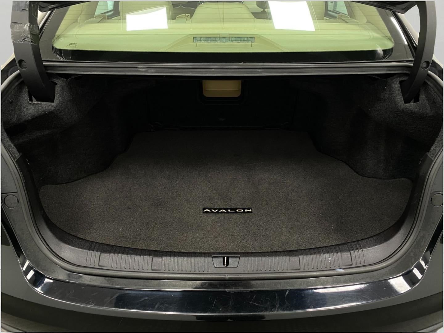 2013 Toyota AVALON Base