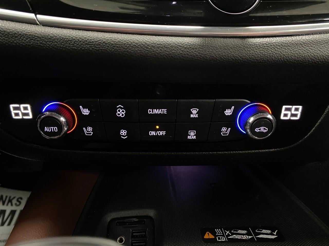 2020 Buick Enclave FWD 4dr Avenir