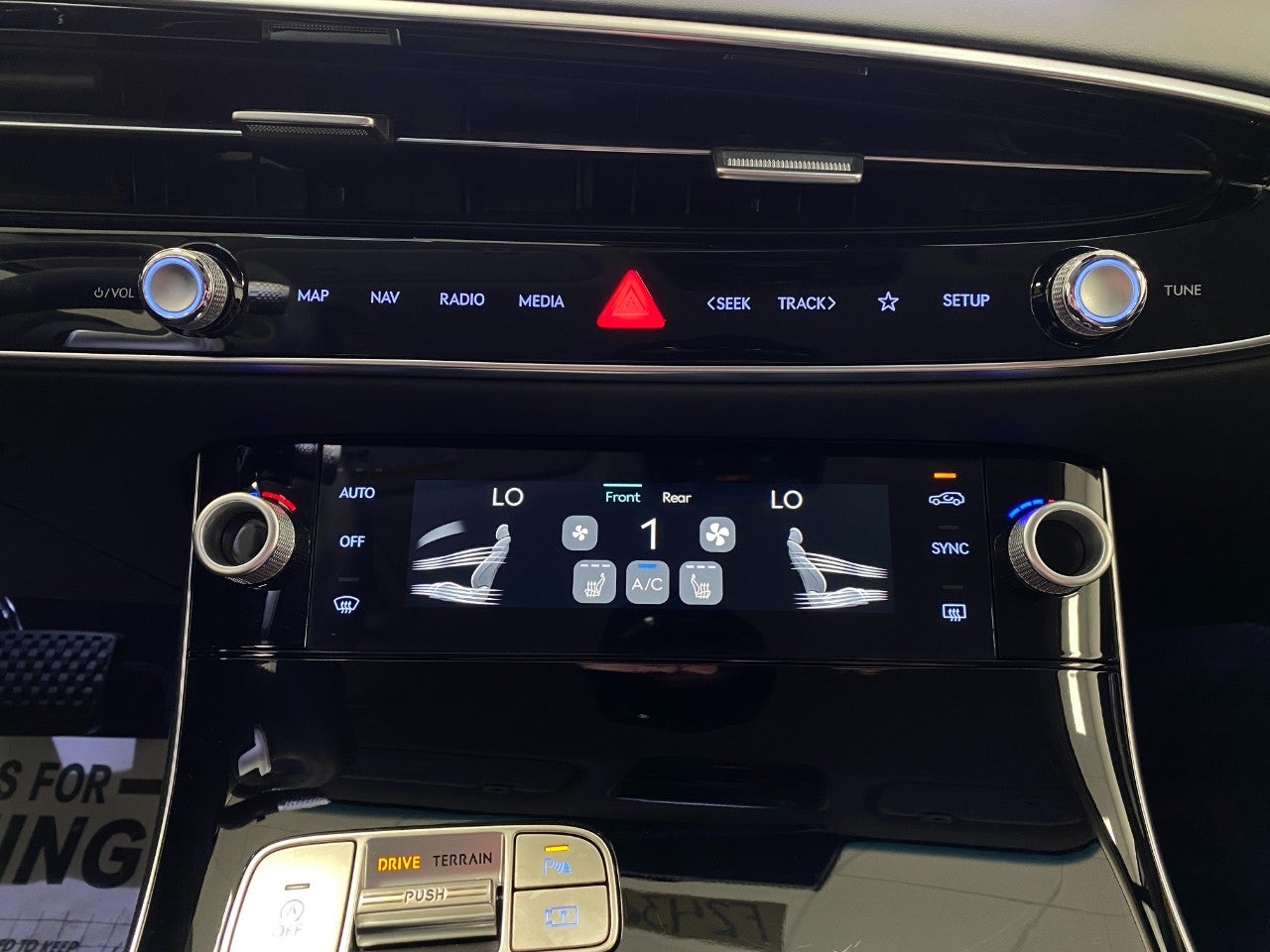 2026 Genesis GV70 2.5T AWD