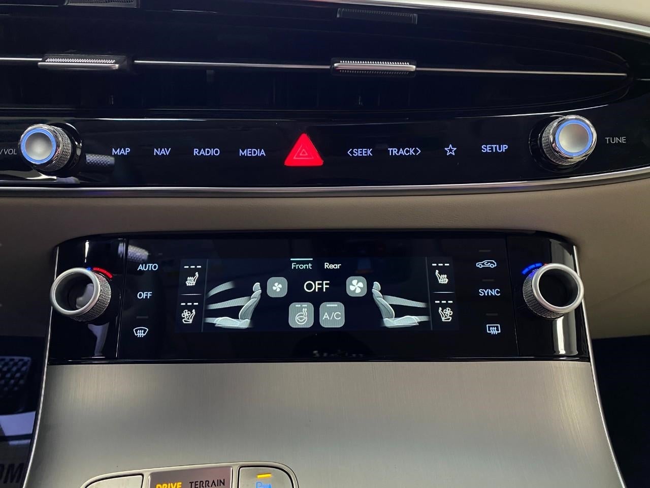 2026 Genesis GV70 2.5T Advanced AWD