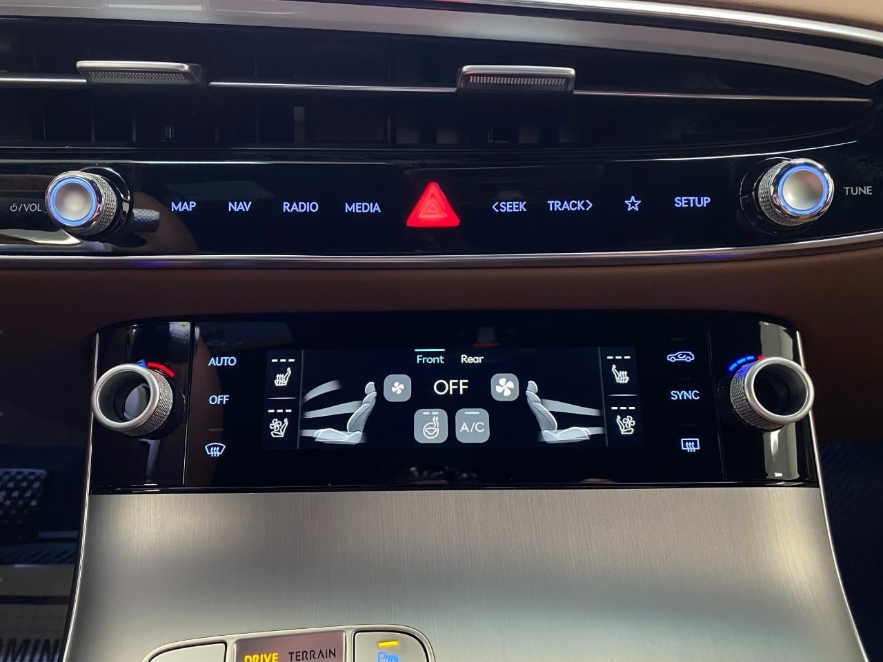 2026 Genesis GV70 2.5T Advanced AWD