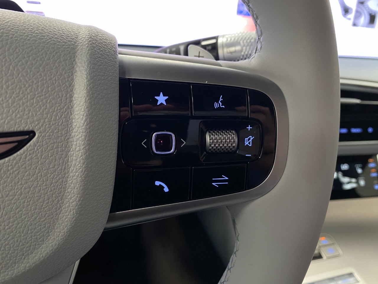 2026 Genesis GV70 2.5T Advanced AWD