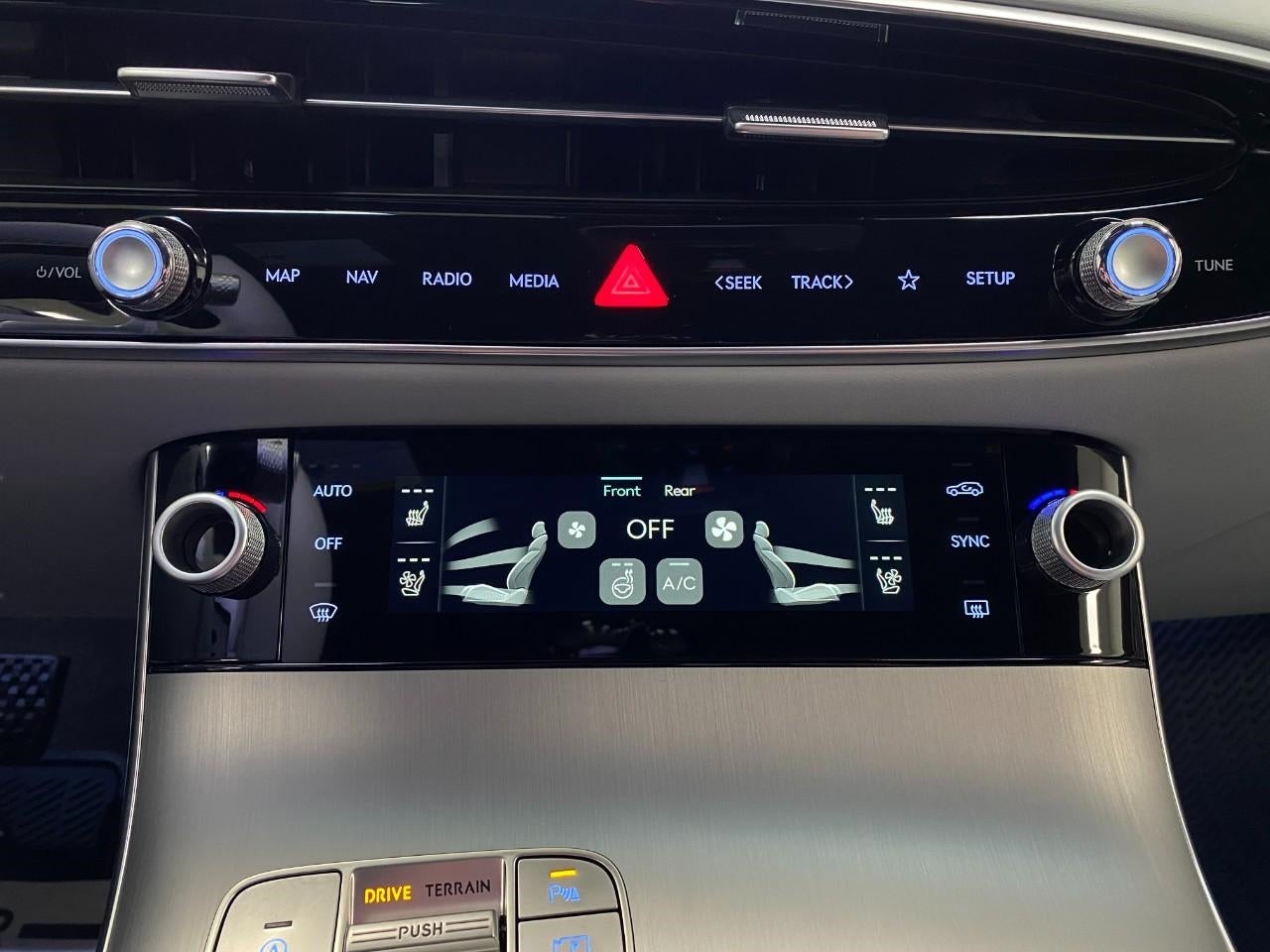 2026 Genesis GV70 2.5T Advanced AWD