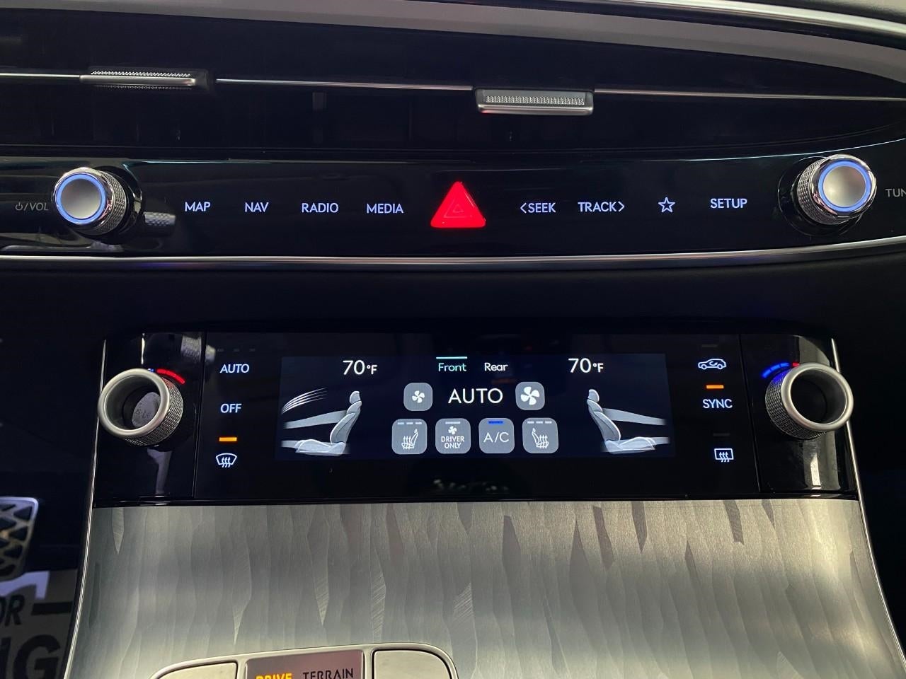 2026 Genesis Electrified GV70 19 AWD