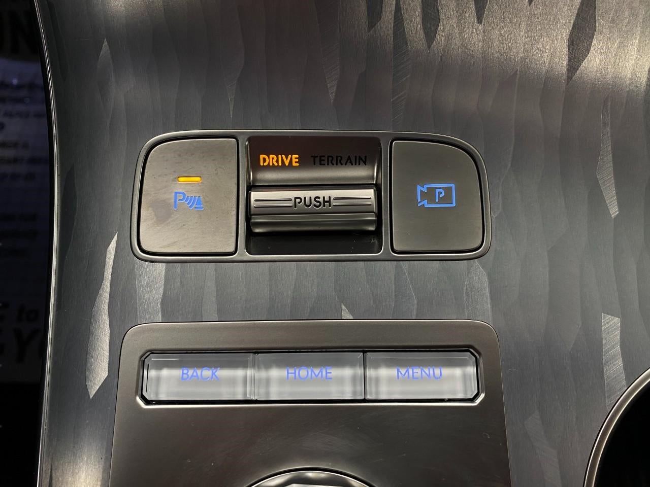 2026 Genesis Electrified GV70 19 AWD