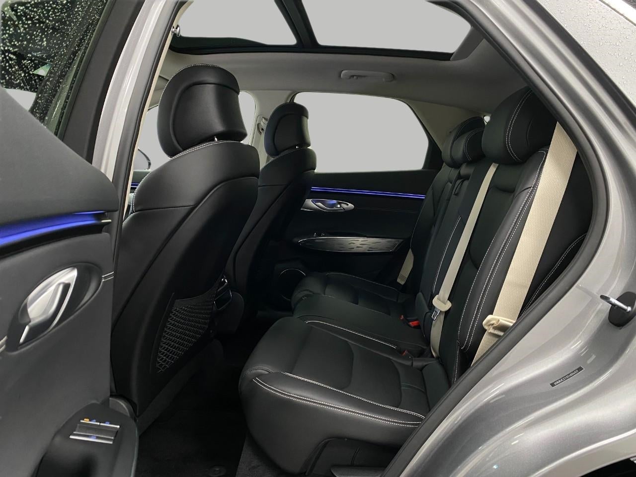 2026 Genesis Electrified GV70 19 AWD