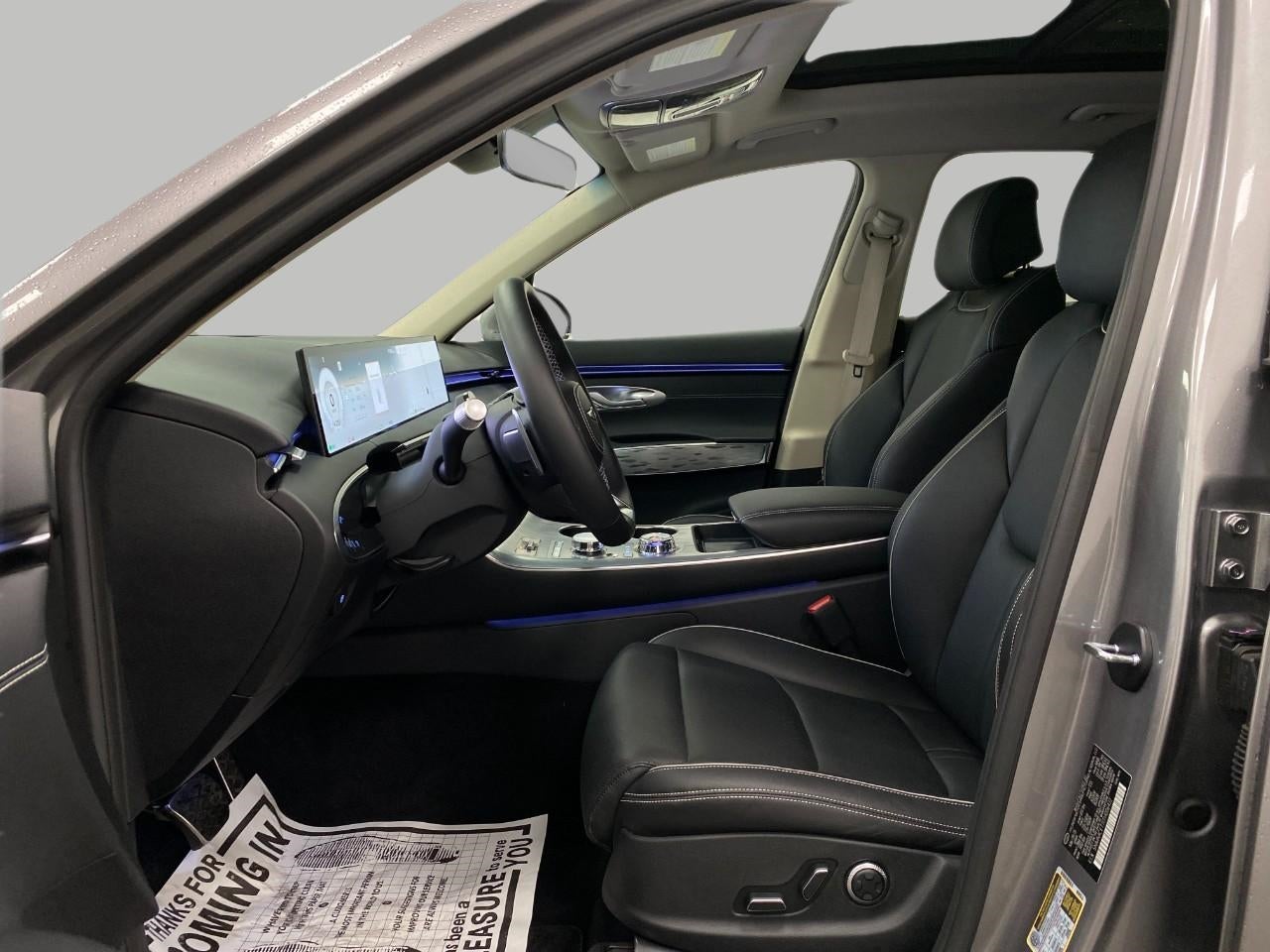 2026 Genesis Electrified GV70 19 AWD