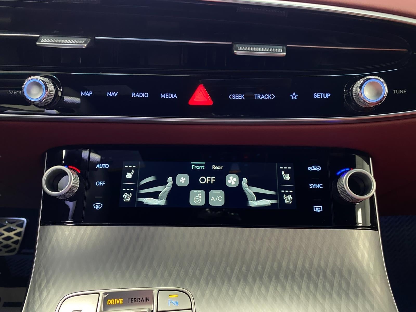 2026 Genesis GV70 2.5T SPORT PRESTIGE