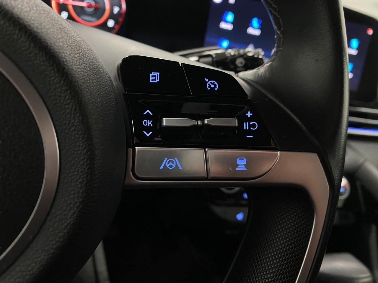 2021 Hyundai Elantra Limited IVT