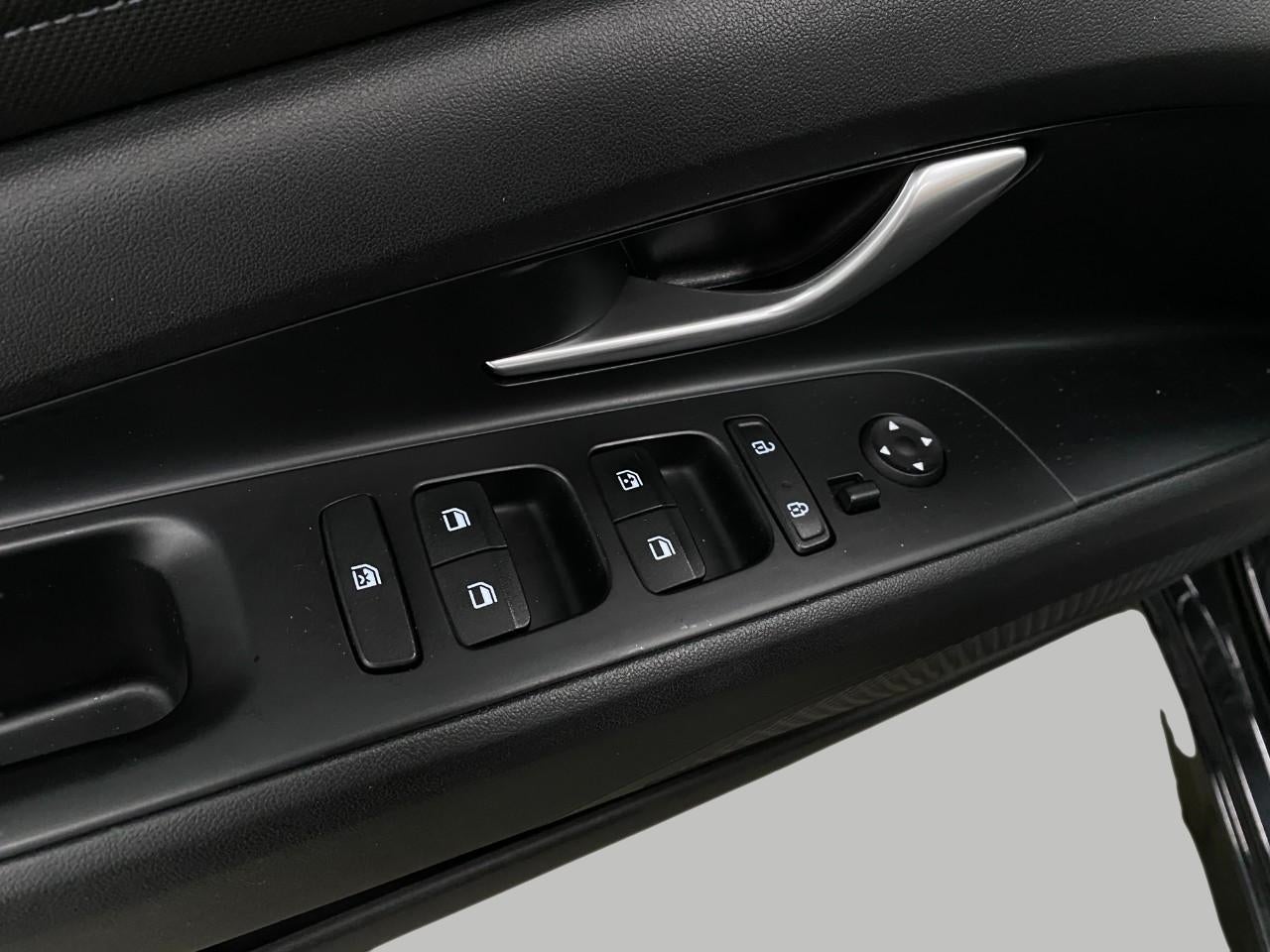 2021 Hyundai Elantra Limited IVT