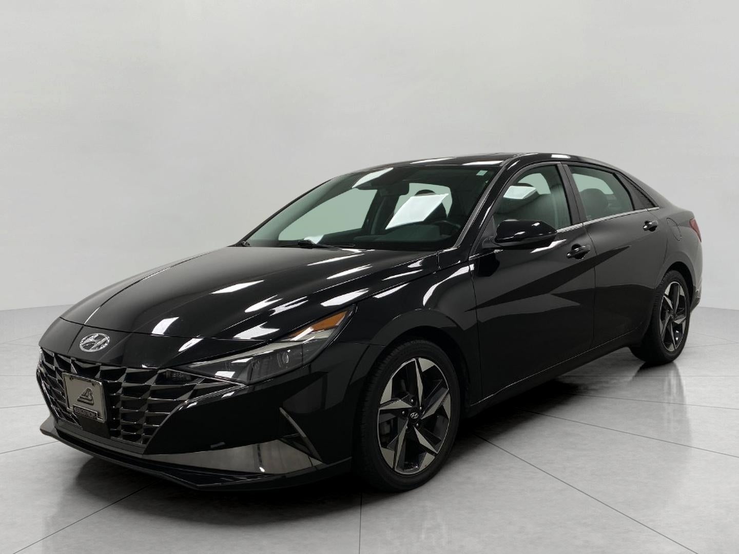2021 Hyundai Elantra Limited IVT