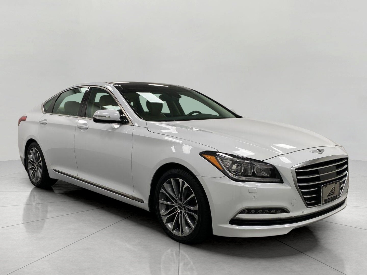 2016 Hyundai Genesis 4dr Sdn V6 3.8L AWD