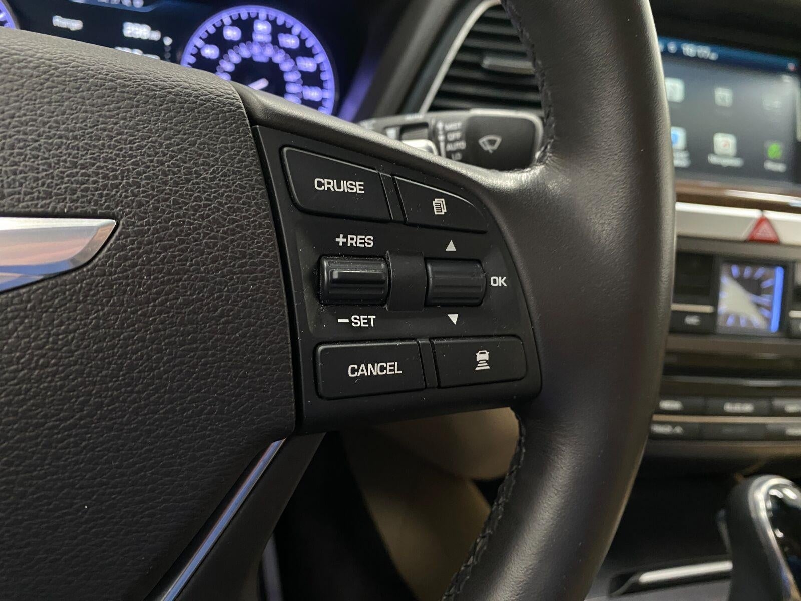 2016 Hyundai Genesis 4dr Sdn V6 3.8L AWD