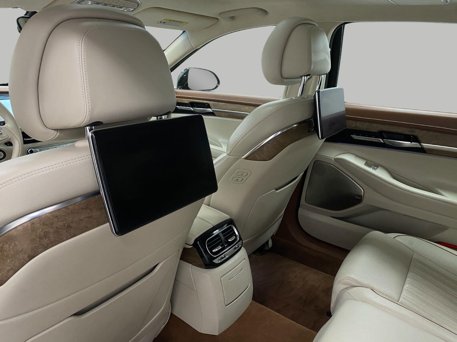 2022 Genesis G90 5.0L Ultimate AWD