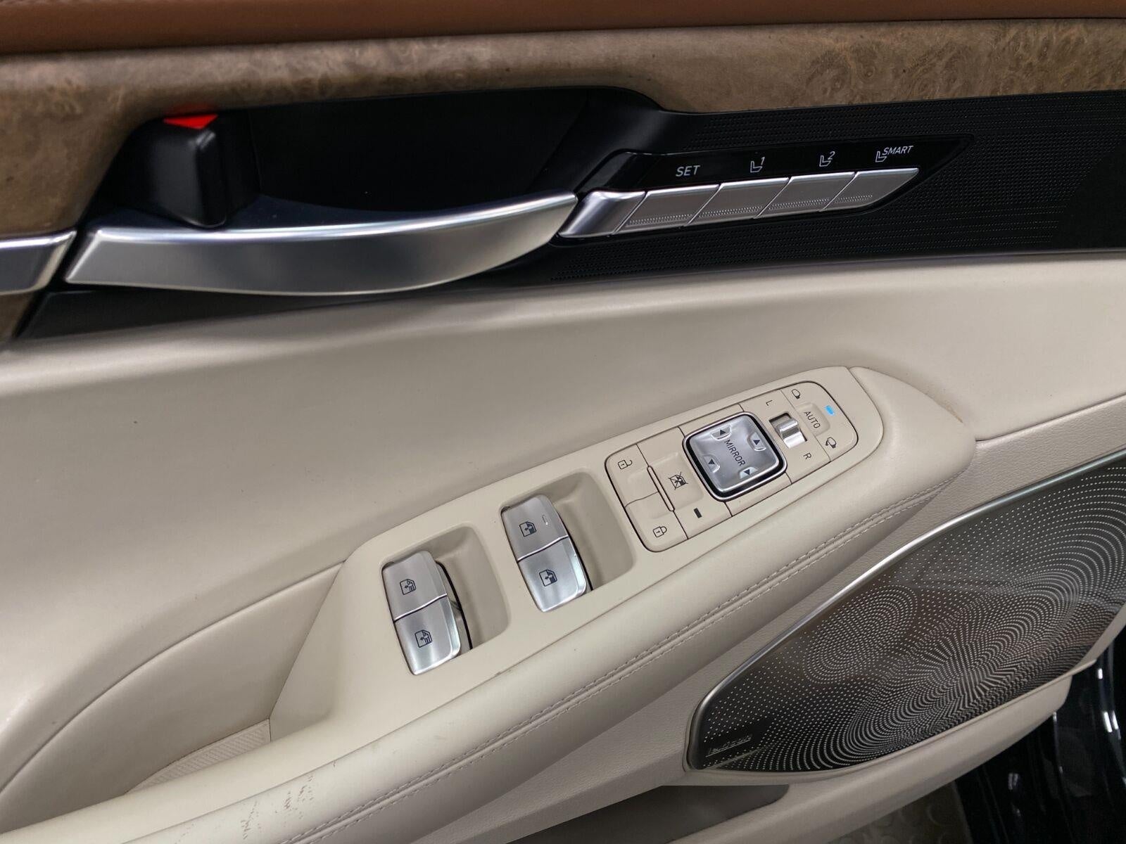 2022 Genesis G90 5.0L Ultimate AWD