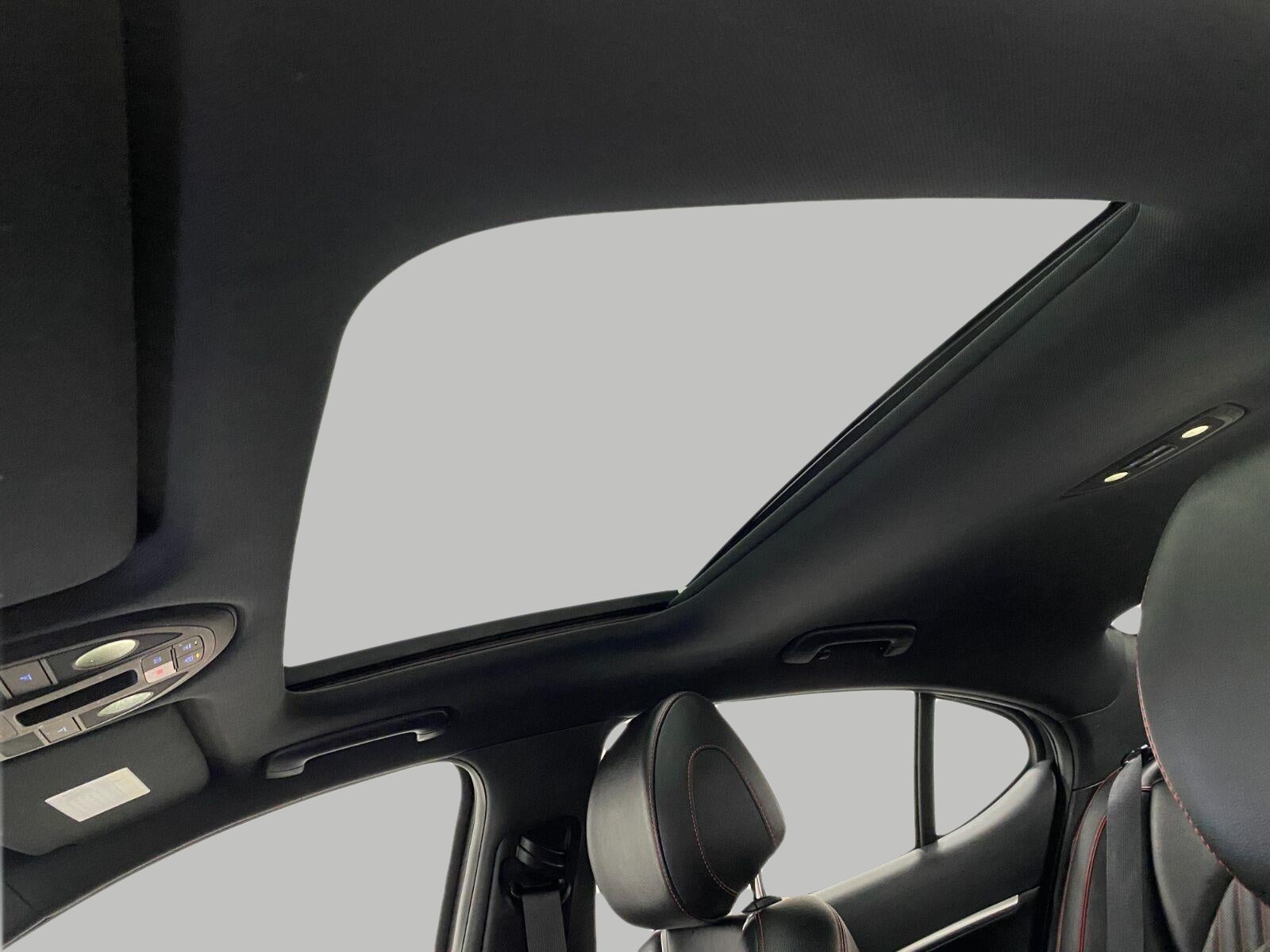 2025 Genesis G70 2.5T AWD