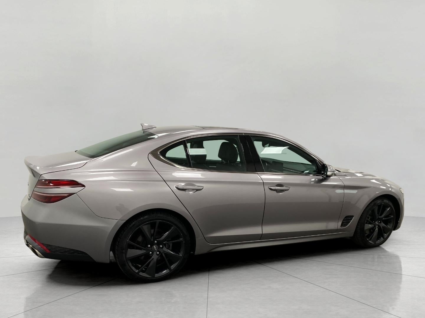 2023 Genesis G70 2.0T AWD