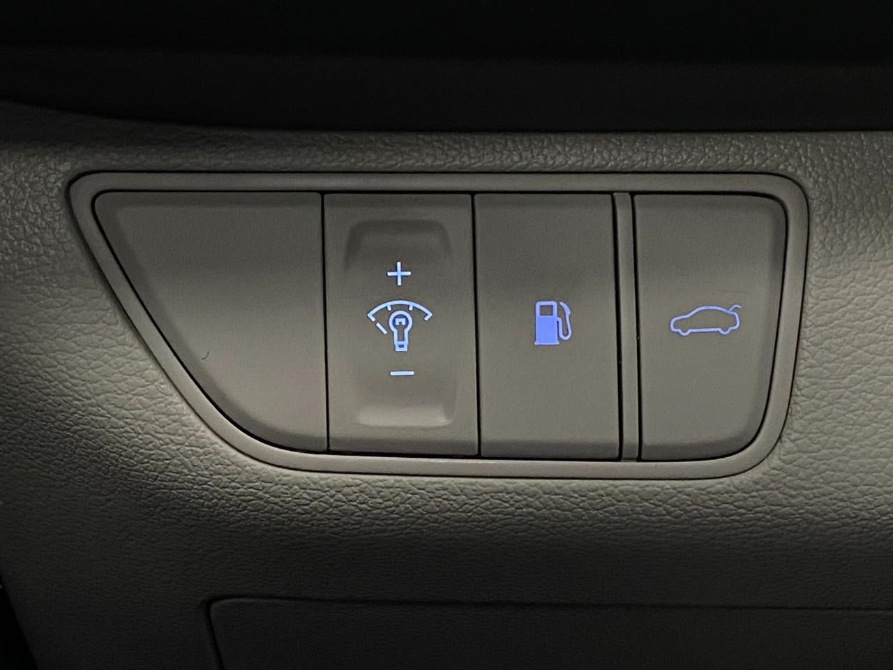 2023 Genesis G70 2.0T AWD