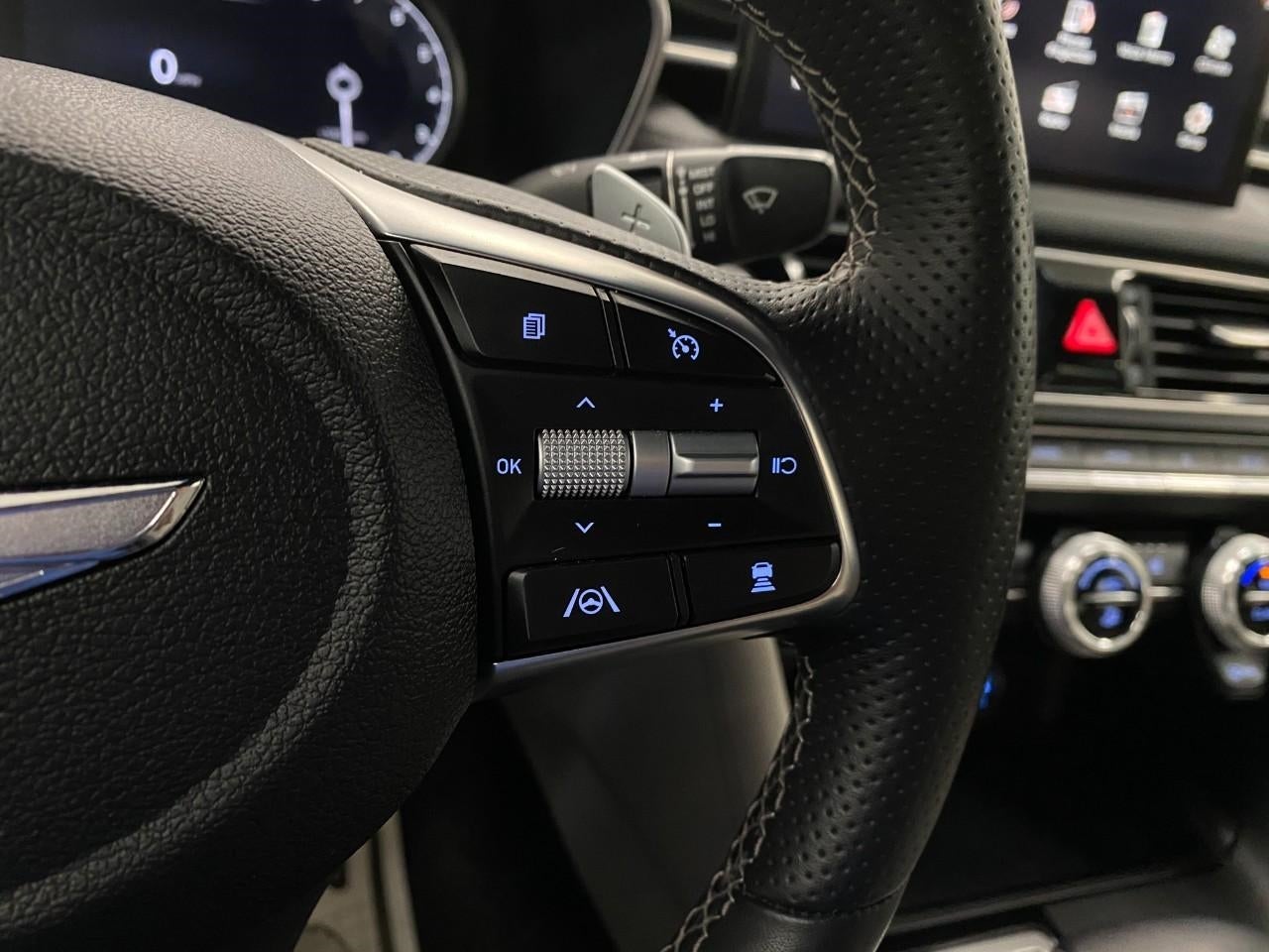 2023 Genesis G70 2.0T AWD