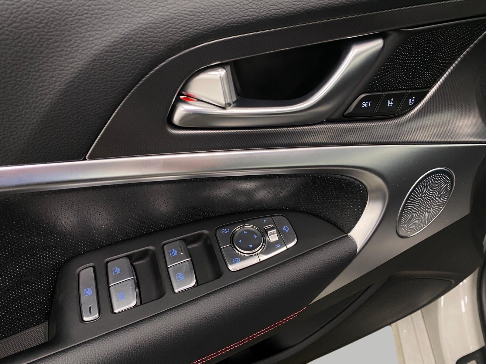 2026 Genesis G70 3.3T SPORT PRESTIGE