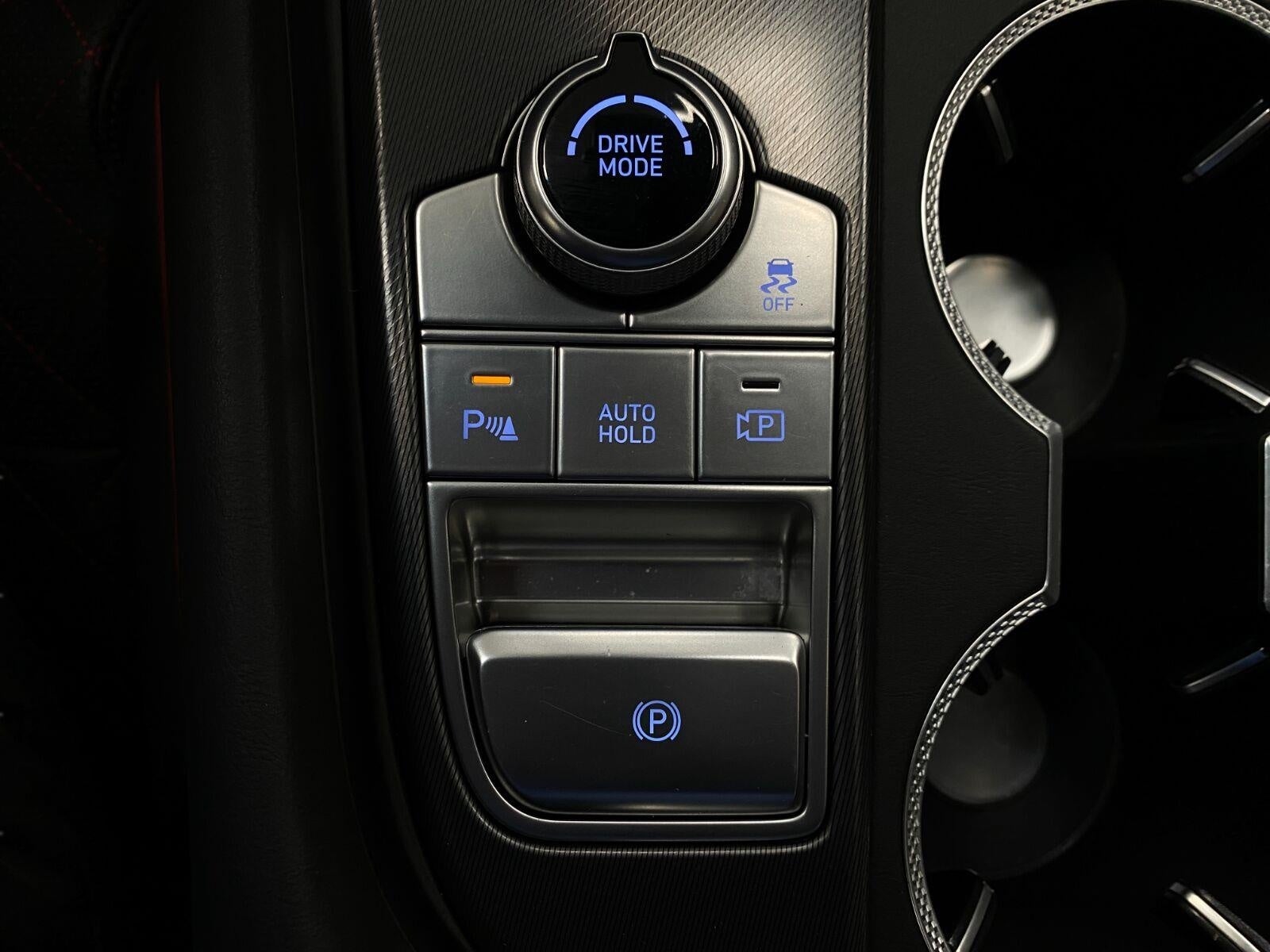 2025 Genesis G70 3.3T Sport Advanced AWD