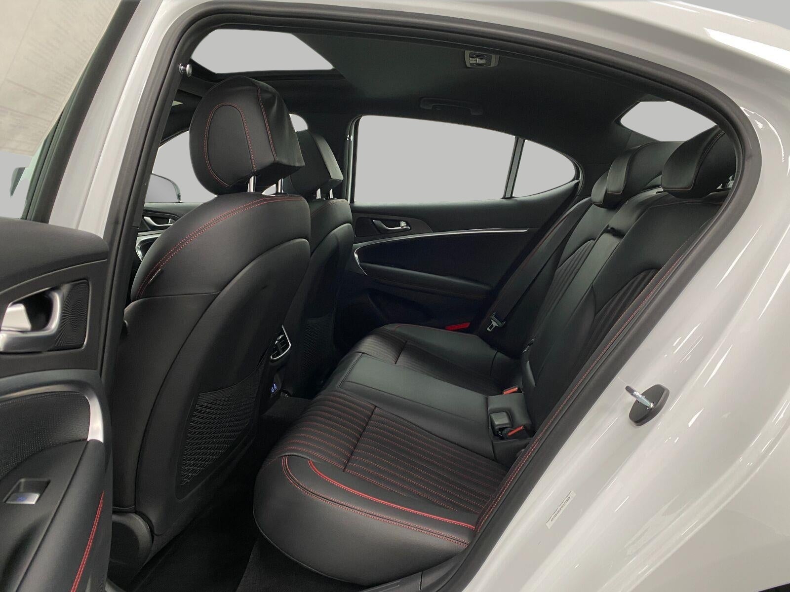 2026 Genesis G70 3.3T SPORT PRESTIGE