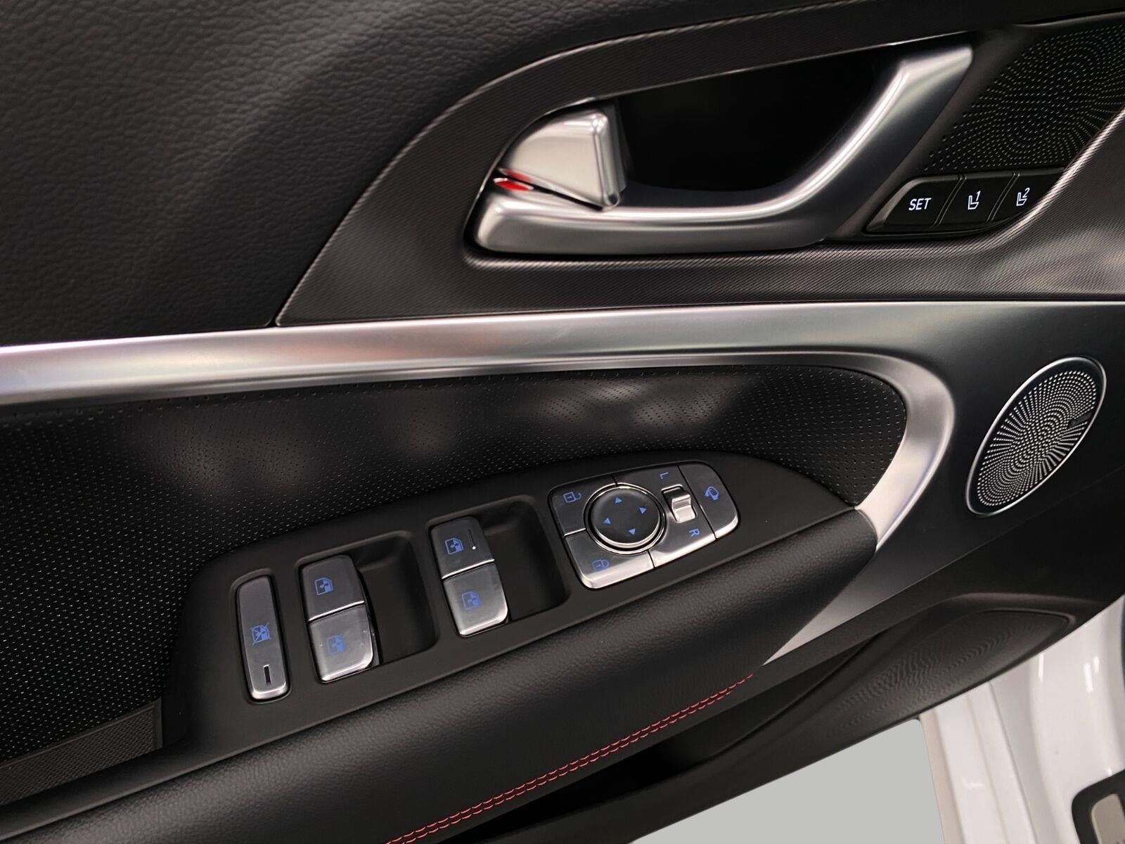2026 Genesis G70 3.3T SPORT PRESTIGE