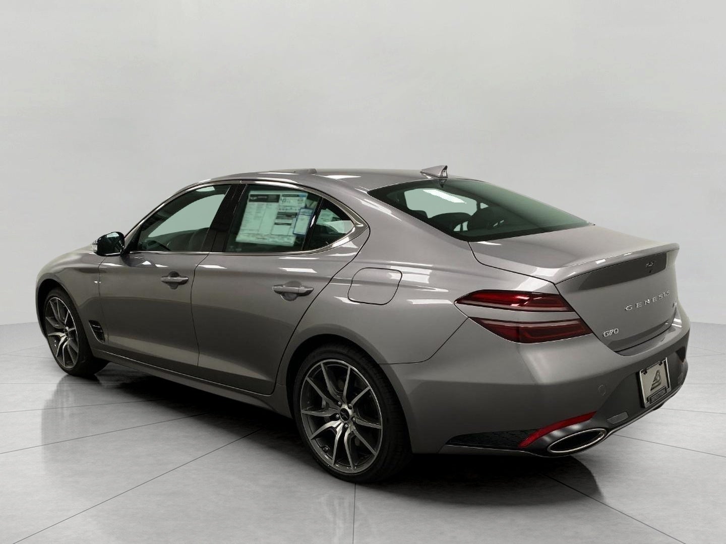 2026 GENESIS G70 Standard - Photo 39