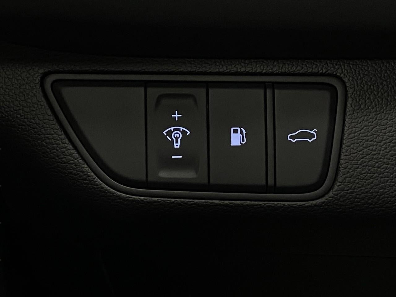 2026 GENESIS G70 Standard - Photo 46