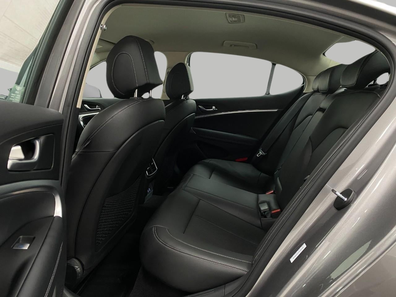 2026 GENESIS G70 Standard - Photo 62