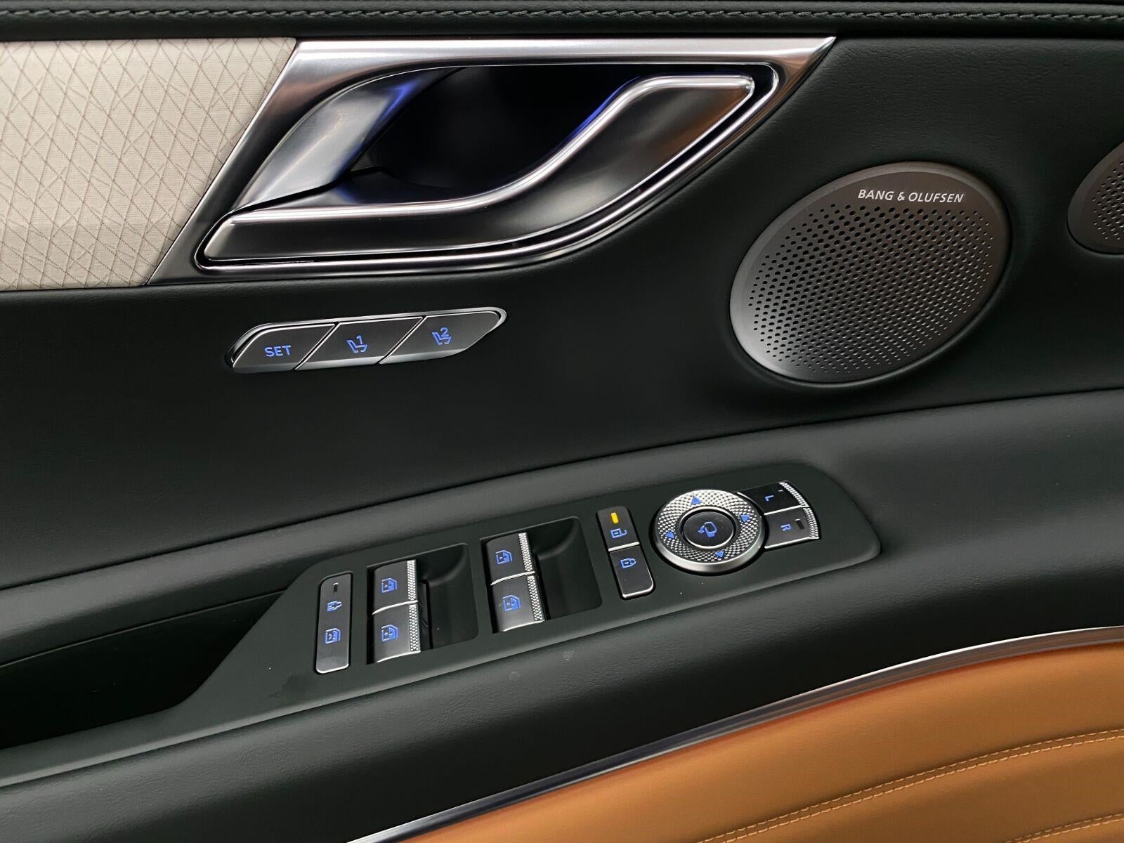 2027 Genesis GV80 2.5T Prestige AWD