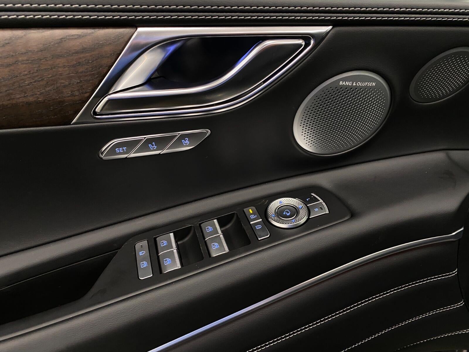 2027 Genesis GV80 2.5T Prestige AWD